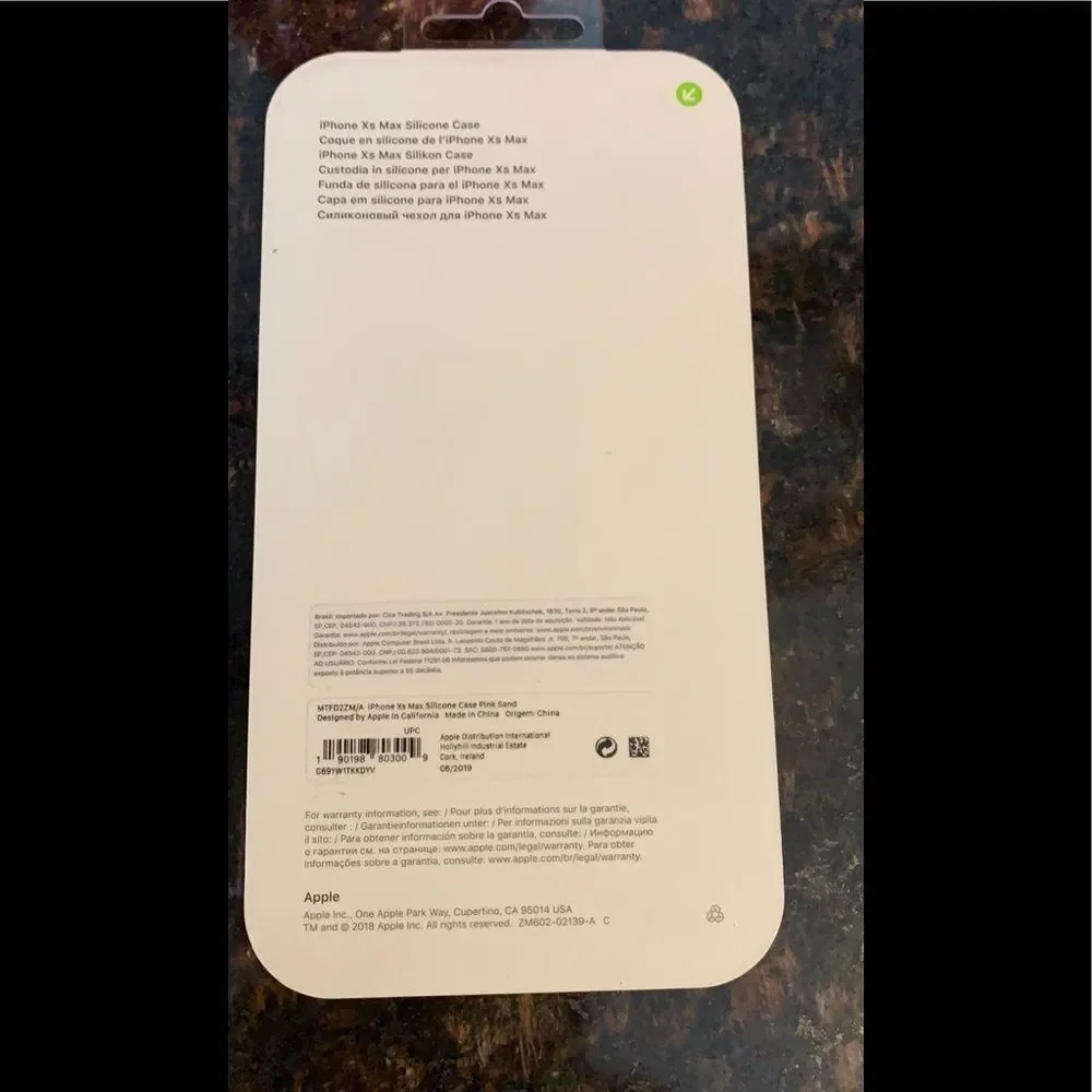 Genuine Apple iPhone Xs Max pink Silicone case 6x3